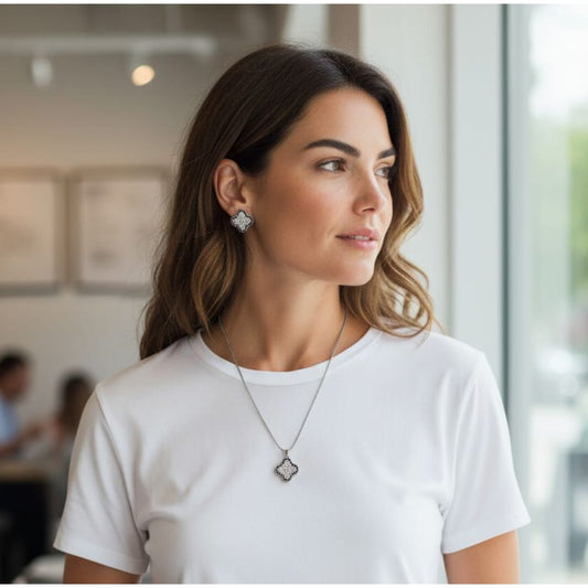 Silver Clover Pendant Set