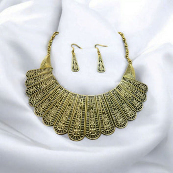 Antique Collar Choker