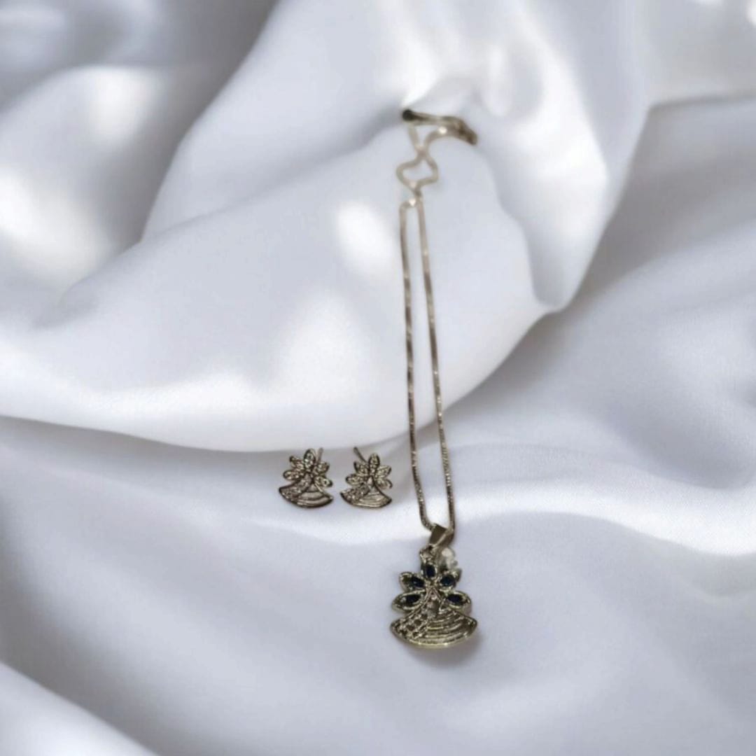 Tulip Necklace Set