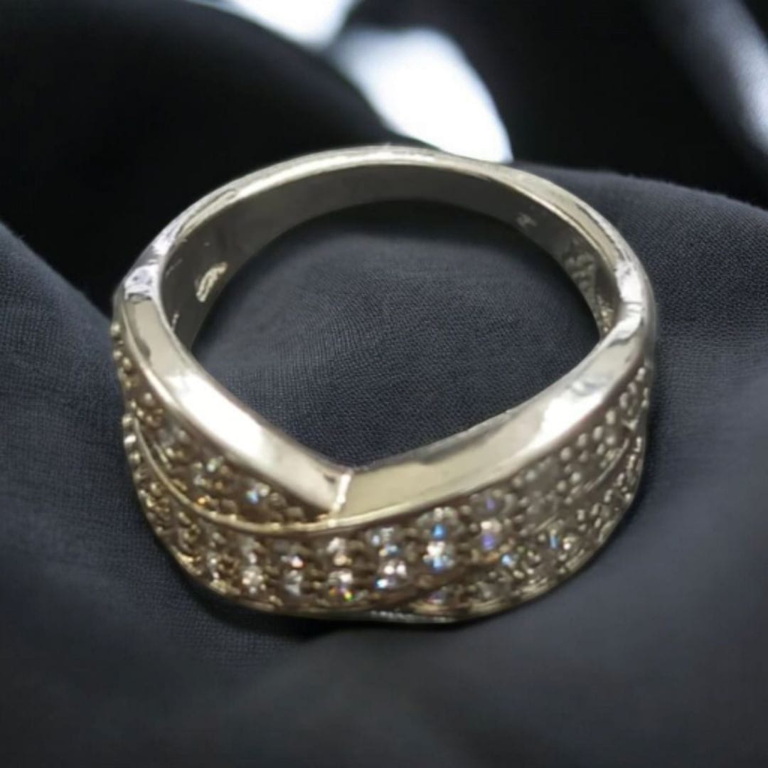 Shimmering Crystal Ring