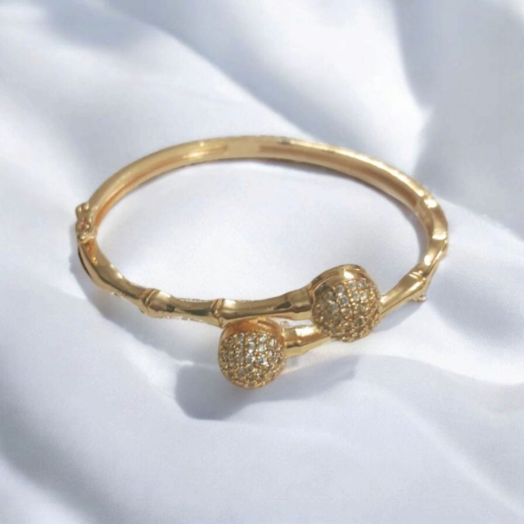 18 K Gold Plated Kara