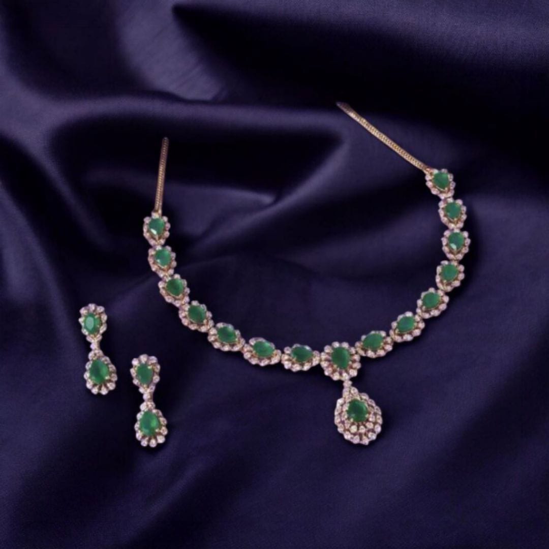 Floral Sliver Pearl Necklace Set