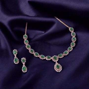 Floral Sliver Pearl Necklace Set