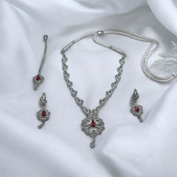 Silver Sapphire Necklace Set