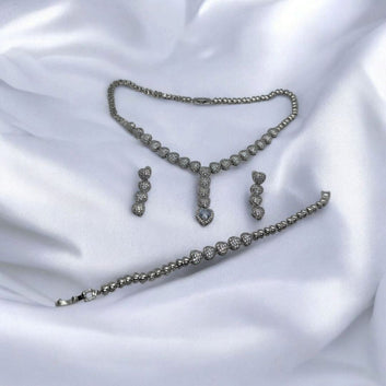 Heart Piece Necklace Set