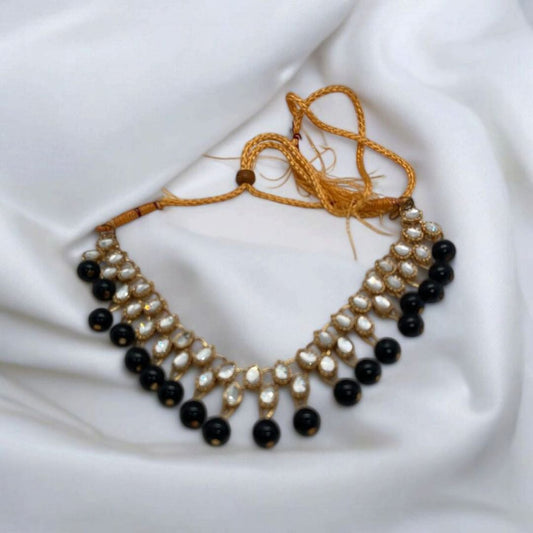 Choker set