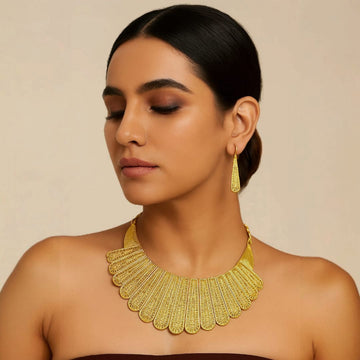 Antique Collar Choker