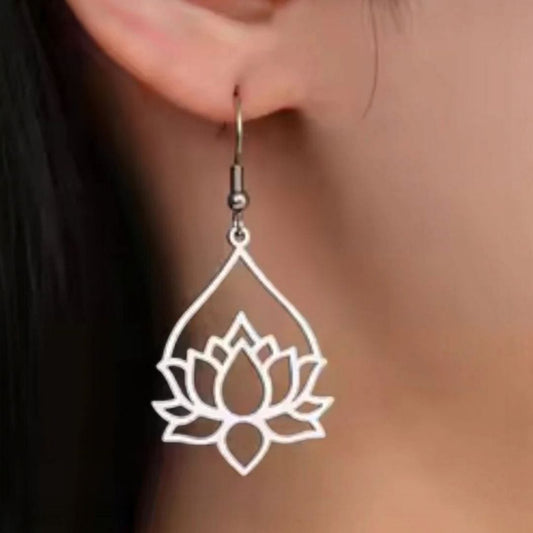 Silver Flower Earrings