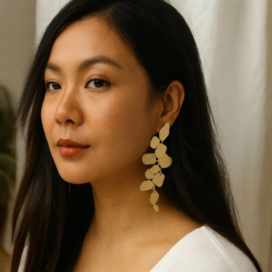 Vintage Flower Petals Earings Golden