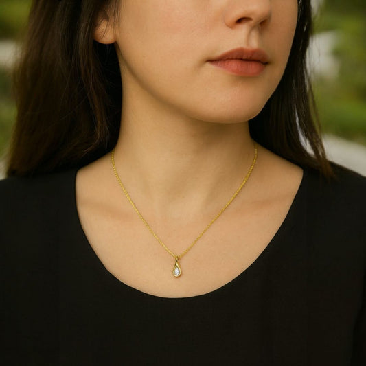 Tiny Drop Pendant