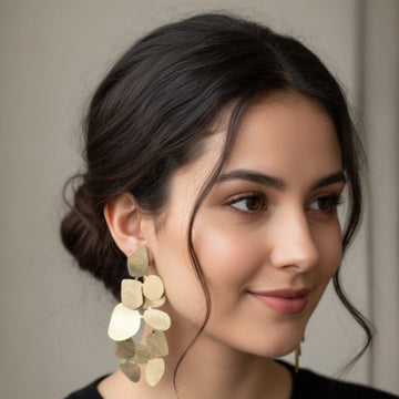 Vintage Flower Petals Earings Golden