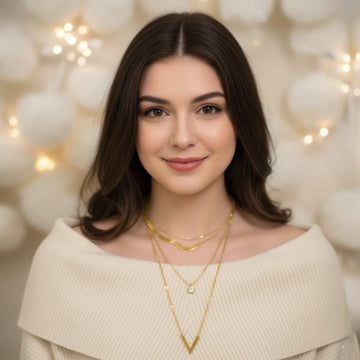 Stylish V Pendant